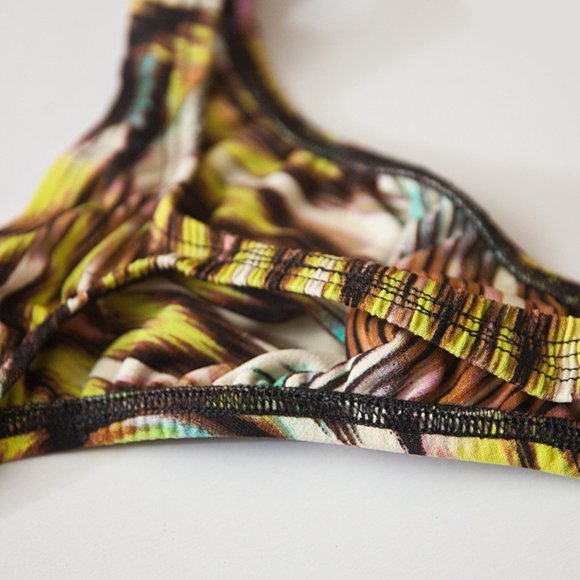 Mens Colorful Print Thong Handmade - Picture 6 of 6